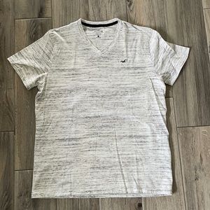 Men's Hollister v-neck tee